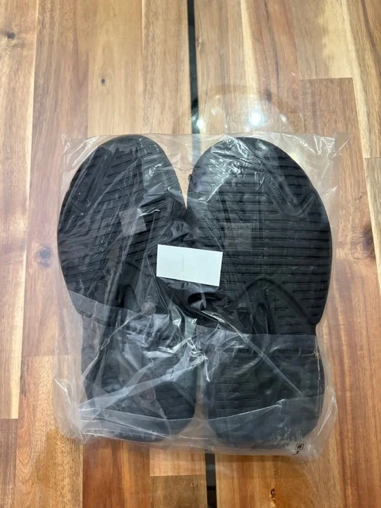 NWT Sz 6 PLT Black Cut Out Rubber Ribbed Sole Sliders Flip flops Sandals Shoes - Picture 6 of 7